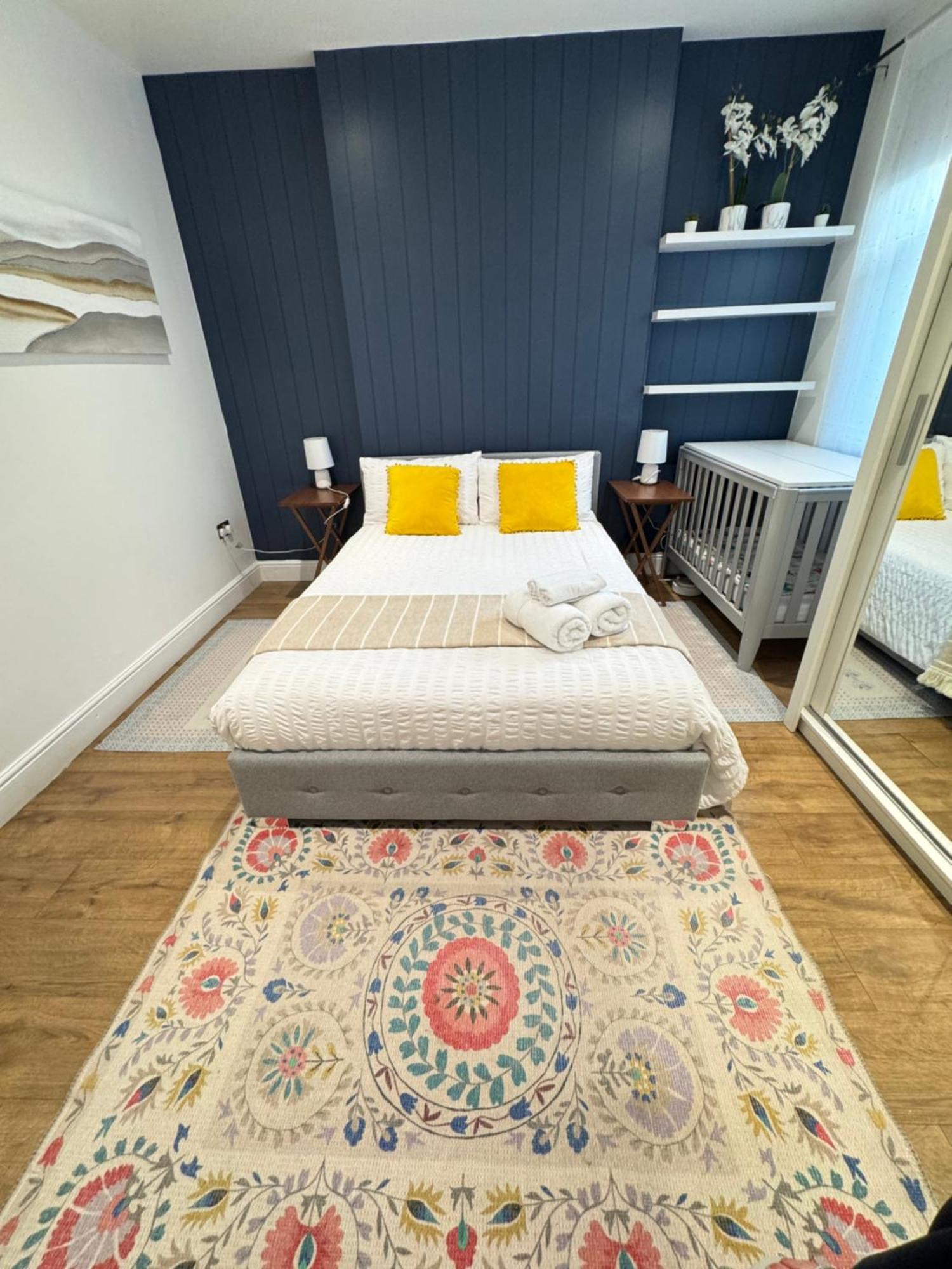 Sunny Daire Londra Dış mekan fotoğraf